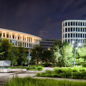 Szálloda Sound Garden Airport, Varsó